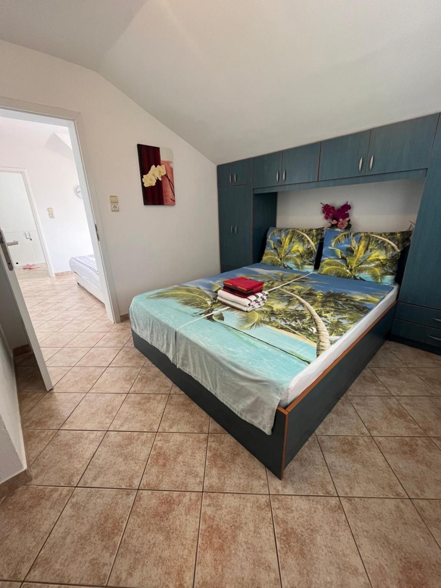 Apartmani Kalinic Bijela Kültér fotó