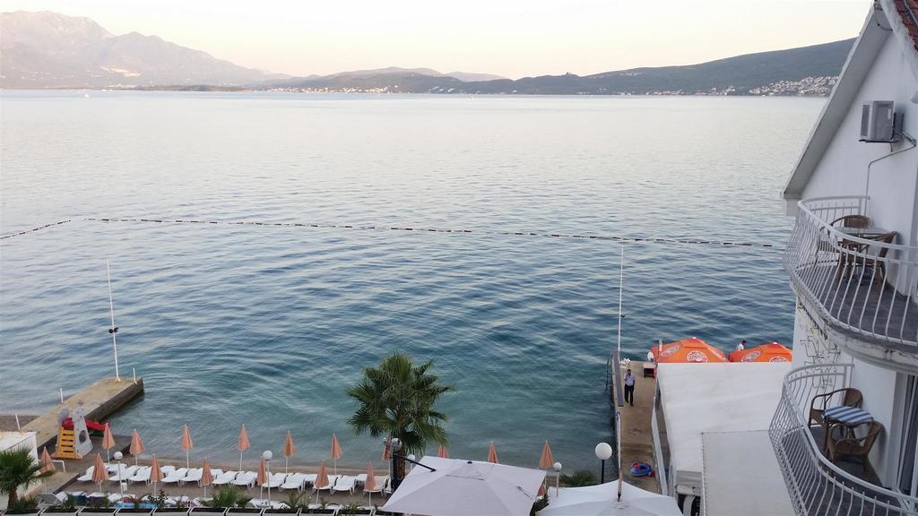 Apartmani Kalinic Bijela Kültér fotó