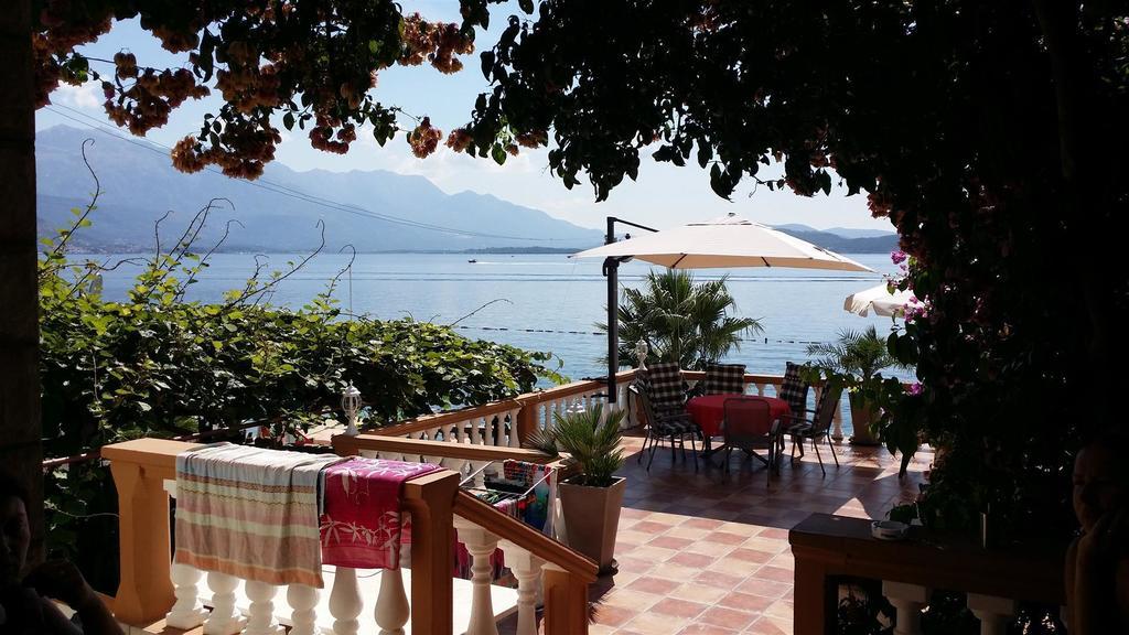 Apartmani Kalinic Bijela Kültér fotó