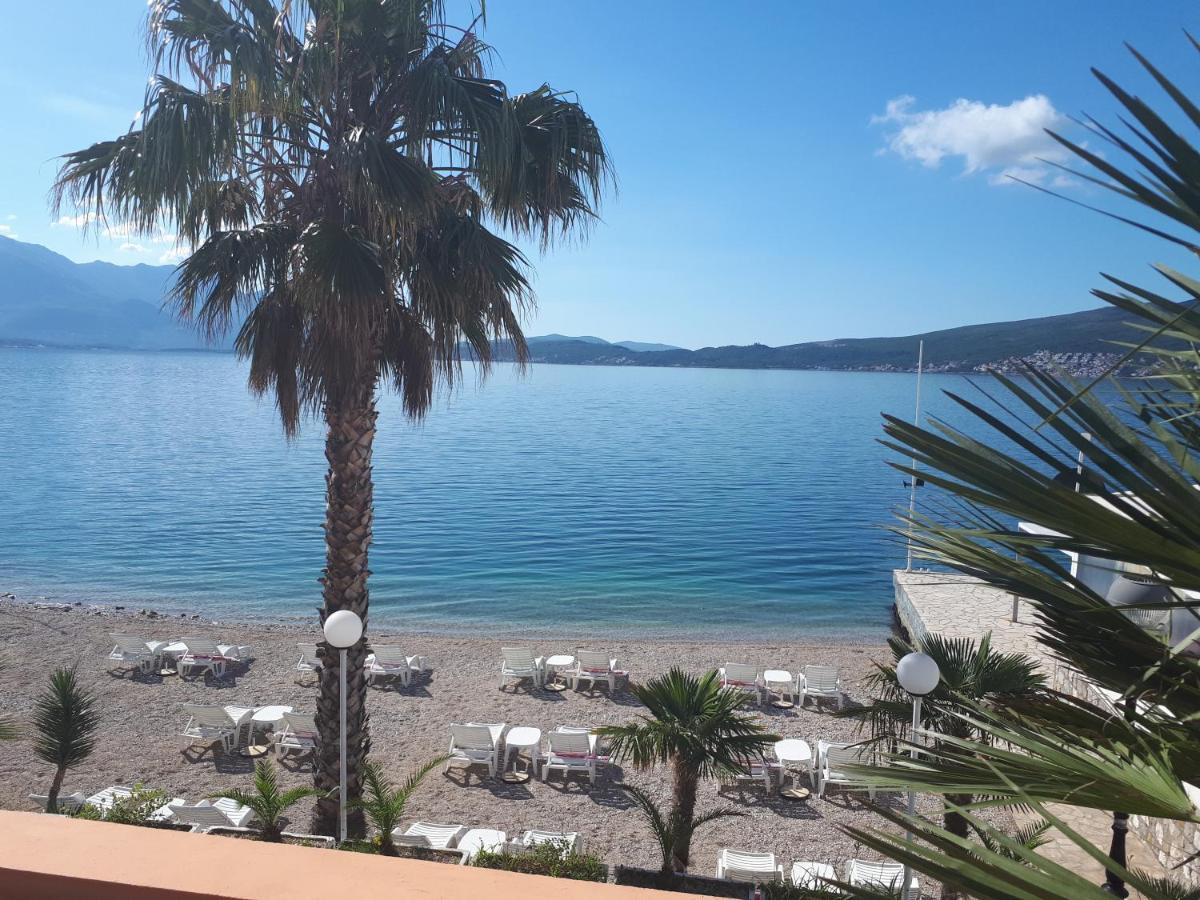 Apartmani Kalinic Bijela Kültér fotó